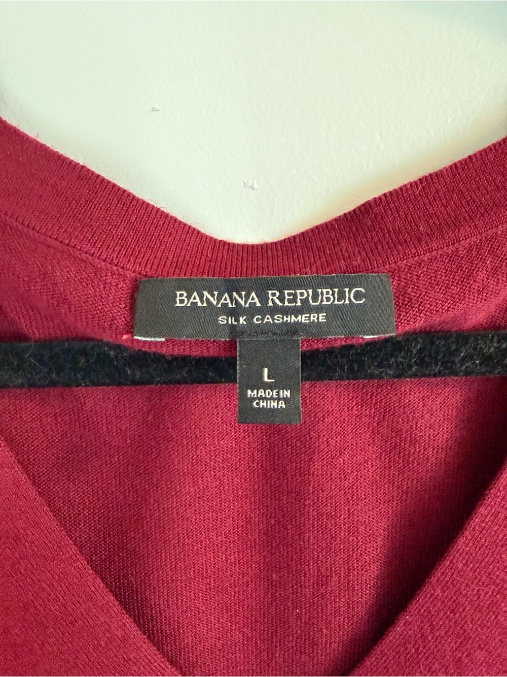 Banana Republic Women's Silk Cashmere V-Neck Sweater - Deep Red - Picture 3 of 5